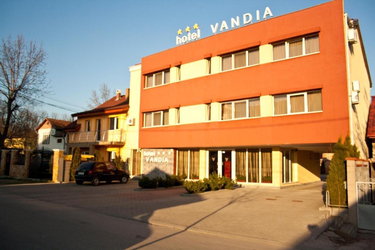 Hotel Vandia ทิมิชัวรา ภายนอก รูปภาพ